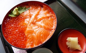 サーモンいくら丼